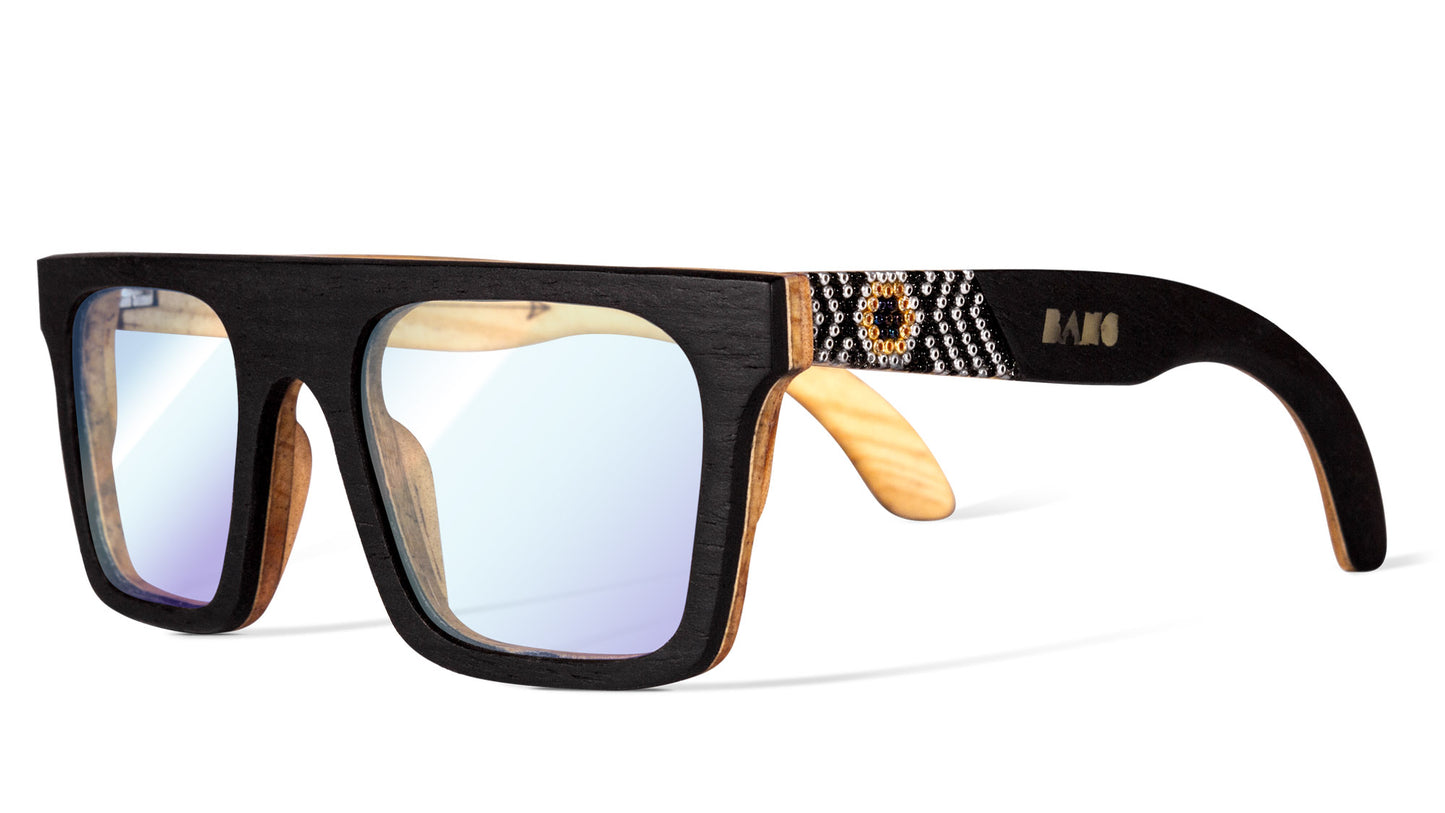 Armazón wirra, modelo eclipse, vista lateral, intervenido con artesanía huichol, fondo blanco, ideal para lentes graduados