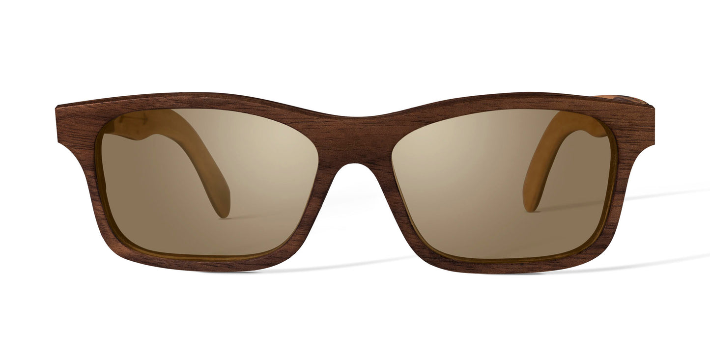 Lentes huicholes de madera Bang, modelo ónix fuego, micas polarizadas cafés, fondo blanco