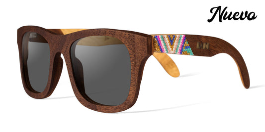 Lentes wirrarica de madera Zazil, marca Bang, vista lateral, micas solares, fondo blanco