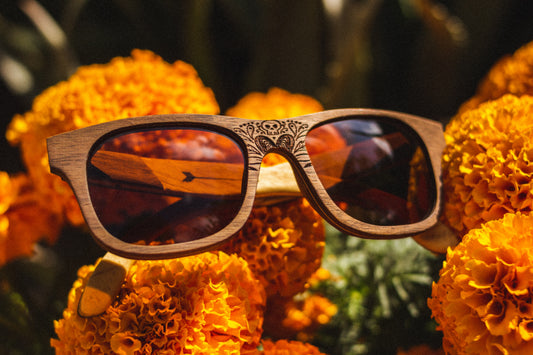 Lentes de Madera Bang, modelo catrina, frente con mica polarizada