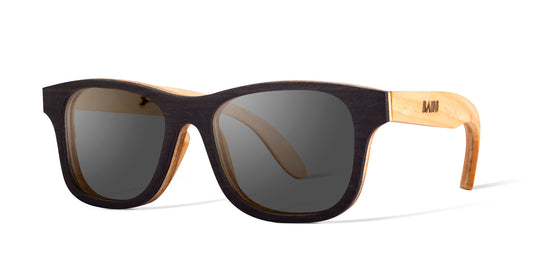 Lentes de madera bang, micas polarizadas, modelo nativo, fondo blanco